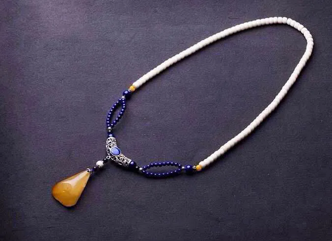Beeswax Amber Pendant Necklace — hero