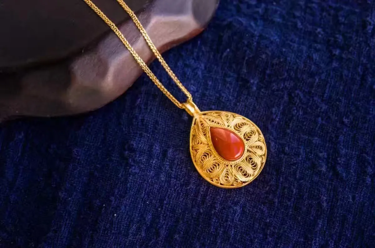 Nanhong Agate Filigree Pendant — hero